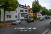 S&P | Straßenansicht - Lindenhof | Großzügiges Mehrfamilienhaus mit viel Potenzial in guter Lage