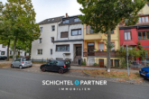 S&P | Straßenansicht - Lindenhof | Großzügiges Mehrfamilienhaus mit viel Potenzial in guter Lage