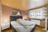 S&P | Schlafzimmer - Kirchhuchting | Attraktives Reihenmittelhaus mit Terrasse, Garten und PV