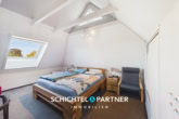 S&P | Schlafzimmer - Leeste | Moderne Maisonette-Wohnung mit Balkon und Stellplatz