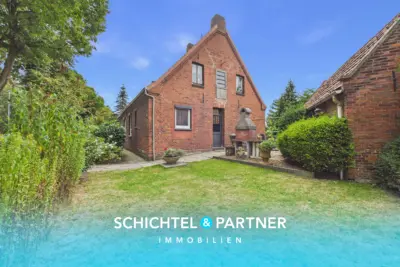 Seehausen | Solides Einfamilienhaus auf großflächigem Grundstück, 28197 Bremen, Einfamilienhaus