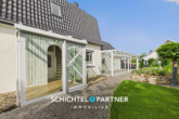 S&P | Hauseingang - Ganderkesee | Hochwertiges Zweifamilienhaus mit großzügigem Garten & Carport