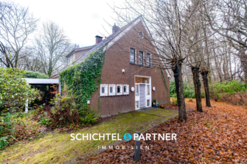 Schönebeck | Großzügiges Einfamilienhaus mit tollem Grundstück und Carport, 28757 Bremen, Einfamilienhaus