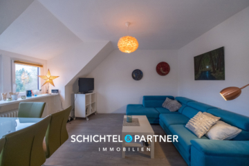 Horn-Lehe | Charmante 3-Zimmer-Wohnung mit Süd-Balkon und Stellplatz, 28359 Bremen / Horn-Lehe, Dachgeschosswohnung