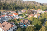 S&P | Drohnenansicht - Bad Lauterberg im Harz | Zweifamilienhaus mit Keller, Garten und Balkonen