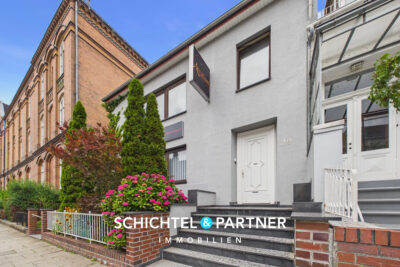 Westend | Reihenhaus mit entkernter Gewerbeeinheit in gefragter Lage, 28217 Bremen, Zweifamilienhaus