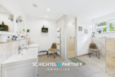 S&P | Badezimmer - Rastede | Fantastisches Ein- bis Zweifamillienhaus auf großem Grundstück