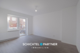 S&P | Wohnzimmer - Neustadt | Modernisierte Maisonette Wohnung im begehrten Flüsseviertel