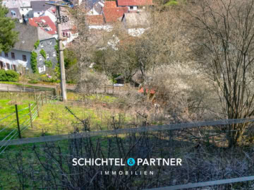 Meerfeld | Großes Grundstück mit Weitblick am idyllischen Maar gelegen, 54531 Meerfeld, Wohngrundstück