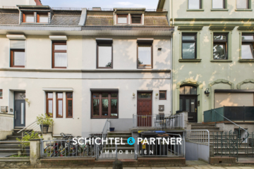 Hulsberg | Charmantes Zweifamilienhaus mit 2 Balkonen und Terrasse, 28205 Bremen, Stadthaus