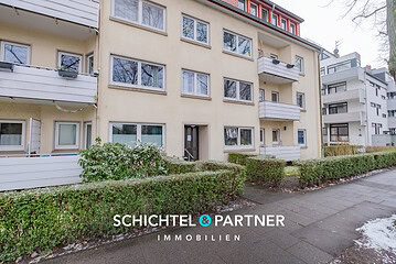 Peterswerder | Frisch sanierte Hochparterre-Wohnung mit Balkon und Duschbad, 28205 Bremen, Erdgeschosswohnung