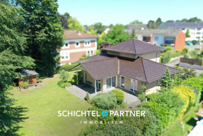 Mittelshuchting | Exklusives Energiesparhaus auf großem Grundstück, 28259 Bremen, Einfamilienhaus