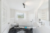 S&P | Badezimmer - Imsum | Schickes Einfamilienhaus mit großem Garten, Terrasse und Garage