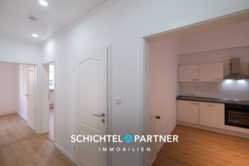 Buntentor | Renovierte helle 3-Zimmer-Wohnung mit Balkon & Einbauküche, 28201 Bremen, Etagenwohnung