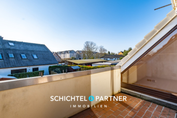 Oyten | Lichtdurchflutete 3-Zimmer-Maisonette-Wohnung mit Carport & Garten, 28876 Oyten, Maisonettewohnung