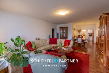St. Magnus | Schöne 4-Zimmer-Wohnung mit 2 Loggien, Sauna und Schwimmbad, 28717 Bremen, Etagenwohnung