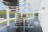 S&P | Treppenhaus - Uphusen | Stilvolles Wohn- & Geschäftshaus mit Parkhof und Autohalle