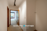 Ritterhude - Ihlpohl | Modern geschnittene 2-Zimmer-Wohnung mit Terrasse und Tiefgaragenstellplatz - S&P | Flur