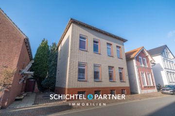 Döse | Stilvolles und teilweise modernisiertes 2-Parteienhaus in toller Lage, 27472 Cuxhaven, Mehrfamilienhaus