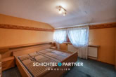 S&P I Schlafzimmer - Lehe | Großzügige Doppelhaushälfte mit zwei Wohnungen, Terrasse und Garten