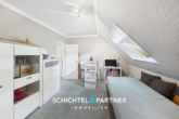 S&P | Schlafzimmer - Aschwarden | Gepflegte Doppelhaushälfte mit Carport und weitläufigem Garten