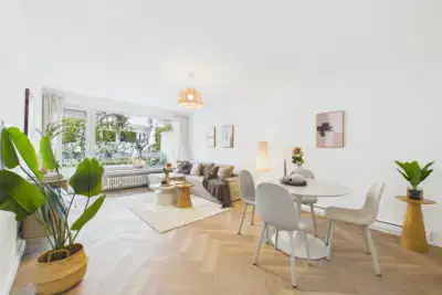 Osterdeich | Helle 3-Zimmer-Wohnung in unmittelbarer Stadionnähe, 28205 Bremen, Wohnung zum Kauf