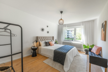 Neu Schwachhausen | Sofort Bezugsfertig: Renovierte 3-Zimmer-Wohnung mit Balkon, 28213 Bremen, Etagenwohnung