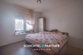 S&P | Schlafzimmer - Ohlenhof | Ansprechendes 3-Parteienhaus mit 6 Garagen und großem Grundstück