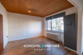 S&P | Wohnzimmer - Rekum | Spannendes Mehrfamilienhaus mit großem Garten und guter Rendite