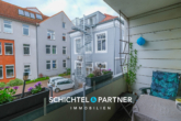 S&P | Obergeschoss - Balkon - NEUER PREIS – Westend | Großes 3-Parteien-Haus mit Balkonen, Keller & Garten