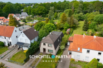 Huchting | Freistehendes Ein- Zweifamilienhaus mit großem Grundstück, 28259 Bremen (Huchting), Einfamilienhaus