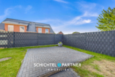 S&P | Terrasse - Uphusen | Rentables Wohn- und Geschäftshaus mit Hinterhof und Autohalle