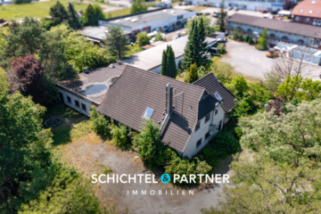 Neuenkirchen | Geräumige Gewerbefläche mit heller 4-Zimmer Einliegerwohnung, 28790 Schwanewede, Haus