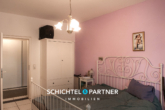 S&P | Schlafzimmer - Farge | Toller Bungalow mit großem Grundstück und Doppelgarage in Weserlage