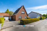 S&P | Titelbild - Ritterhude | Großes Zweifamilienhaus mit schönem Garten und zwei Garagen