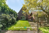 S&P | Rückansicht - Ritterhude | Großes Zweifamilienhaus mit schönem Garten und zwei Garagen