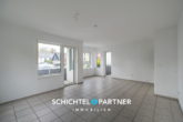 S&P | Wohnzimmer - Burscheid | Großzügig geschnittene Erdgeschoss-Wohnung mit Garten