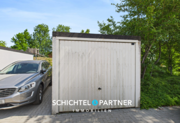 Lüssum-Bockhorn | Praktische Garage mit manuellem Tor auf einem Garagenhof, 28779 Bremen, Einzelgarage