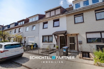 Bremen – Steffensweg | Gepflegtes Mehrfamilienhaus mit 3 Wohnungen, Terrasse & Balkon in toller Lage, 28217 Bremen, Mehrfamilienhaus