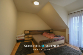 Bremen - Rablinghausen | Gepflegte Doppelhaushälfte mit zwei Terrassen, Loggia & eigenem Stellplatz - S&P | Schlafzimmer