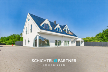 Uphusen | Mondänes Wohn- & Geschäftshaus mit großem Hinterhof und Autohalle, 28832 Achim, Haus