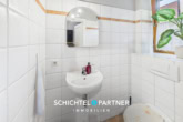 S&P | Gäste-WC - Aschwarden | Gepflegte Doppelhaushälfte mit Carport und weitläufigem Garten